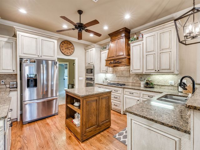 421 W 77th Street, Tulsa, OK 74132