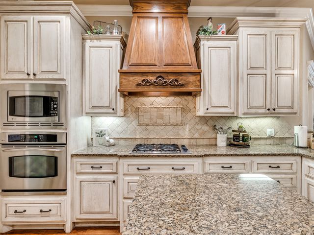 421 W 77th Street, Tulsa, OK 74132