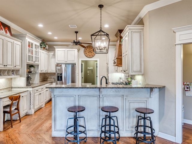 421 W 77th Street, Tulsa, OK 74132
