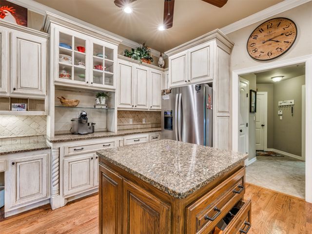 421 W 77th Street, Tulsa, OK 74132