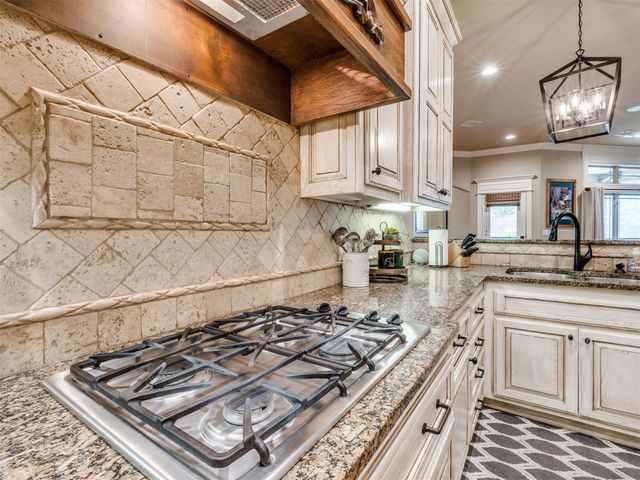 421 W 77th Street, Tulsa, OK 74132