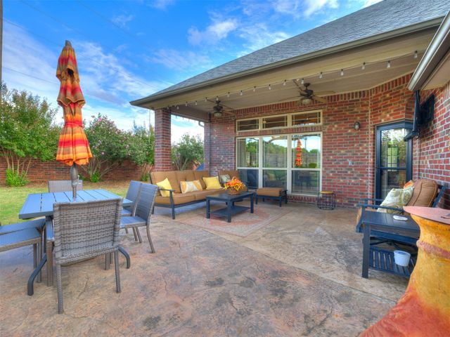 421 W 77th Street, Tulsa, OK 74132