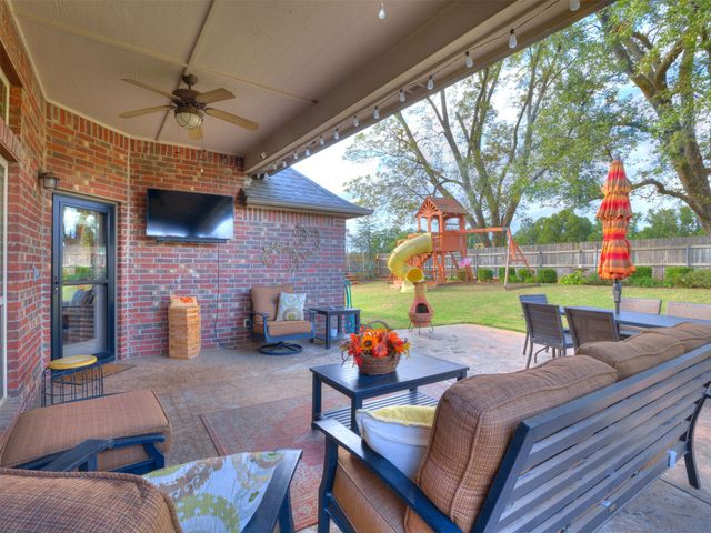 421 W 77th Street, Tulsa, OK 74132