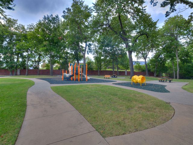 421 W 77th Street, Tulsa, OK 74132