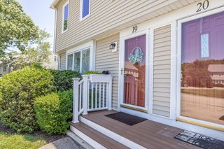 835 Mount Hope St 19, North Attleboro, MA 02760