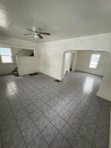 1102 Woodward Avenue, Toledo, OH 43608