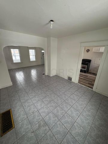 1102 Woodward Avenue, Toledo, OH 43608