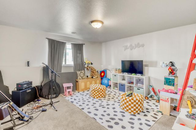 6267 59th Avenue S, Fargo, ND 58104