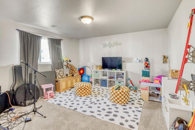 6267 59th Avenue S, Fargo, ND 58104