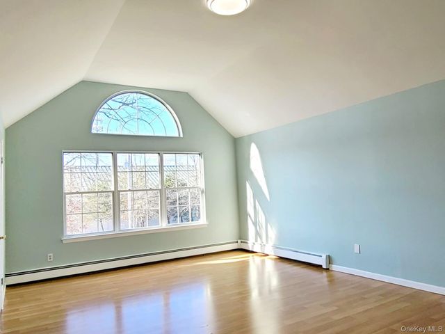 89 Railroad Avenue, Center Moriches, NY 11934