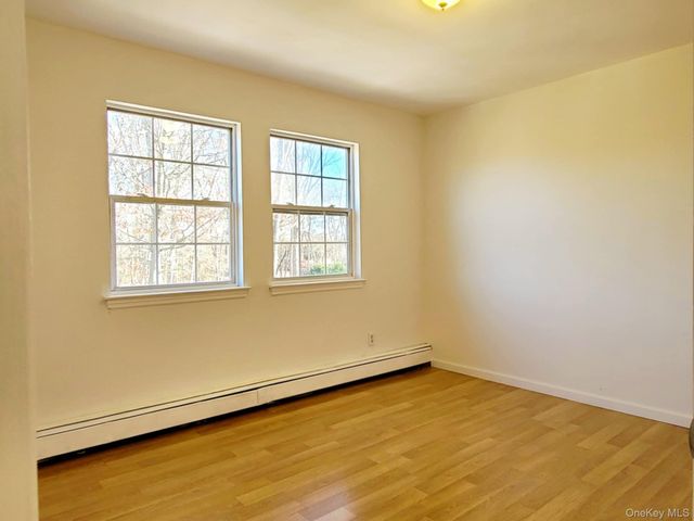 89 Railroad Avenue, Center Moriches, NY 11934