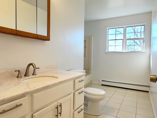 89 Railroad Avenue, Center Moriches, NY 11934