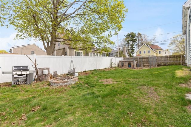 75 Auburn St, Brockton, MA 02302