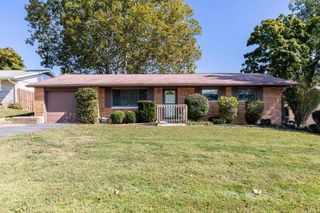 2845 S Brookside Drive, Bloomington, IN 47401