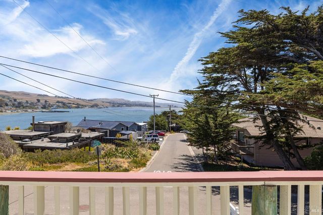 1846 Whaleship Rd, Bodega Bay, CA 94923