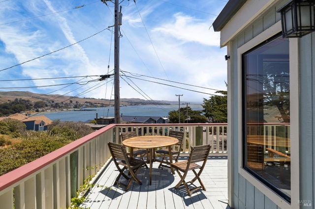 1846 Whaleship Rd, Bodega Bay, CA 94923