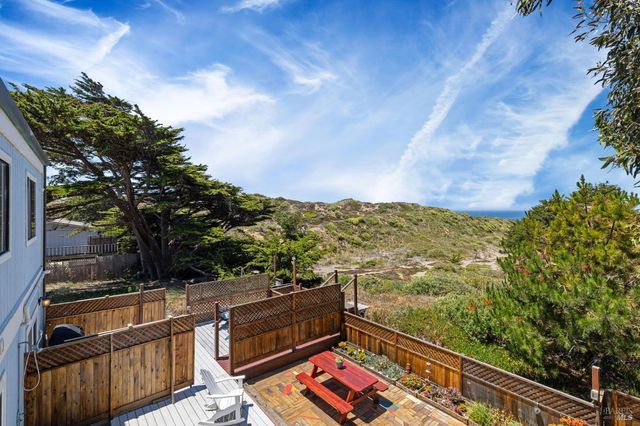 1846 Whaleship Rd, Bodega Bay, CA 94923