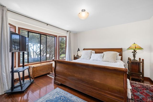 1846 Whaleship Rd, Bodega Bay, CA 94923