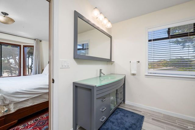 1846 Whaleship Rd, Bodega Bay, CA 94923