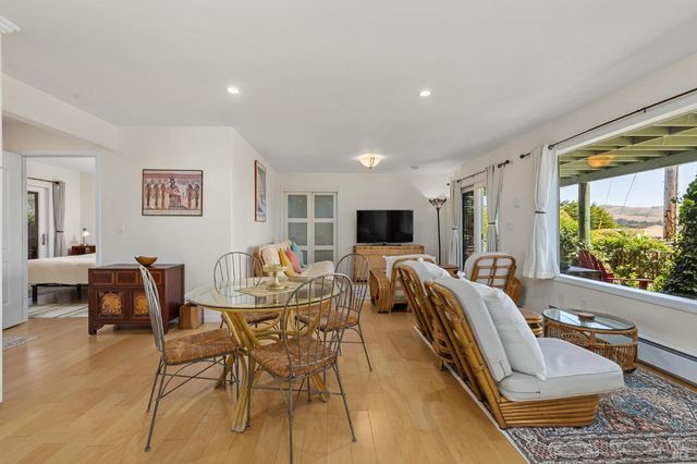 1846 Whaleship Rd, Bodega Bay, CA 94923