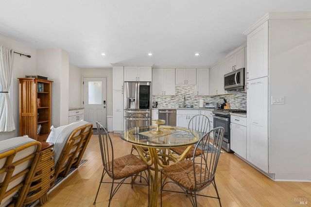 1846 Whaleship Rd, Bodega Bay, CA 94923