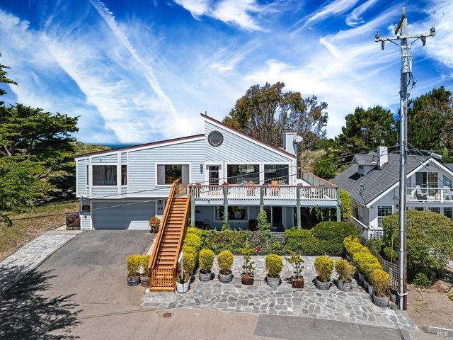 1846 Whaleship Rd, Bodega Bay, CA 94923