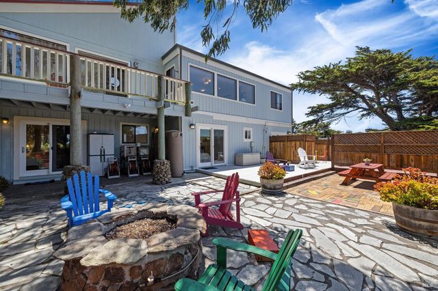 1846 Whaleship Rd, Bodega Bay, CA 94923