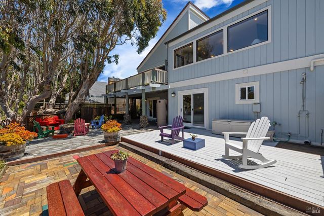 1846 Whaleship Rd, Bodega Bay, CA 94923