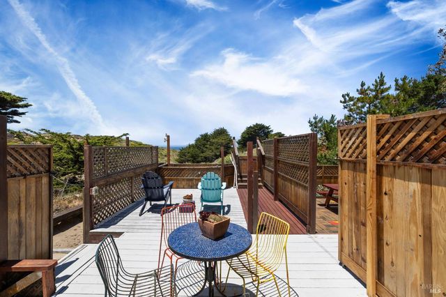 1846 Whaleship Rd, Bodega Bay, CA 94923