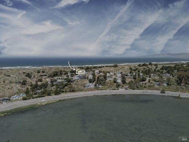 1846 Whaleship Rd, Bodega Bay, CA 94923