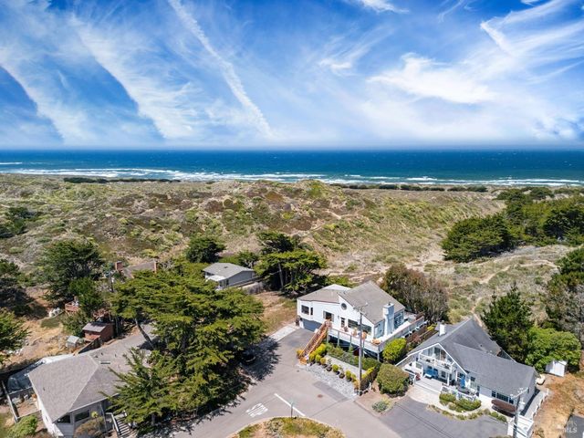 1846 Whaleship Rd, Bodega Bay, CA 94923
