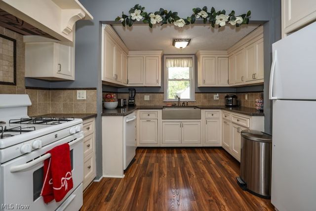526 N Freedom Street, Ravenna, OH 44266