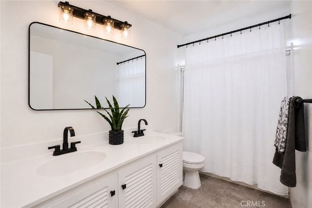 25472 Chrisanta, Mission Viejo, CA 92691