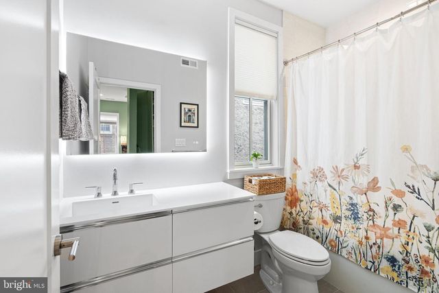 1215 ADDISON WALK, Philadelphia, PA 19147