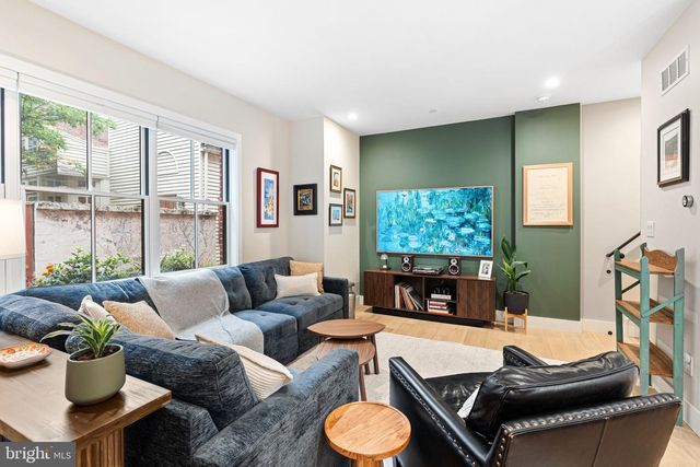 1215 ADDISON WALK, Philadelphia, PA 19147