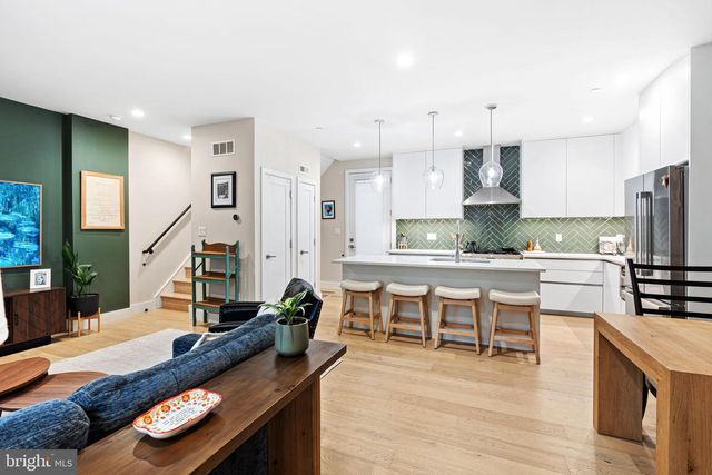 1215 ADDISON WALK, Philadelphia, PA 19147