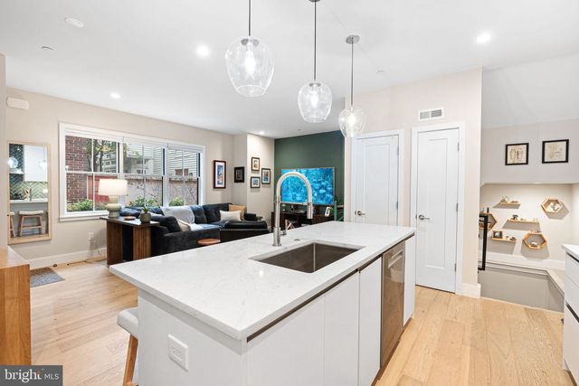 1215 ADDISON WALK, Philadelphia, PA 19147