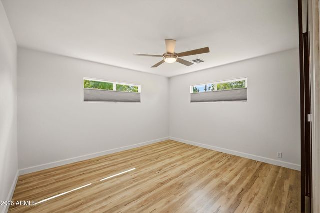 2002 N 39TH Street, Phoenix, AZ 85008