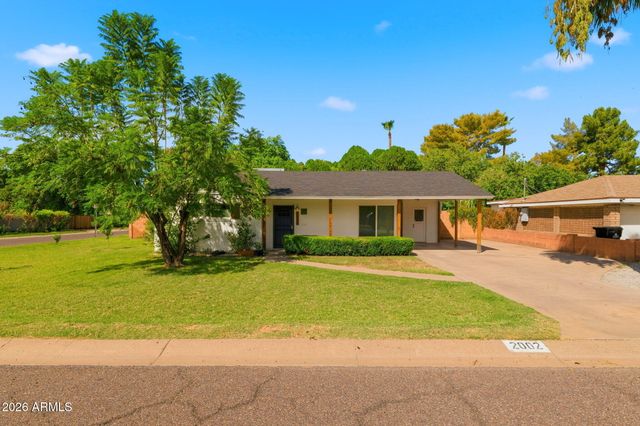 2002 N 39TH Street, Phoenix, AZ 85008