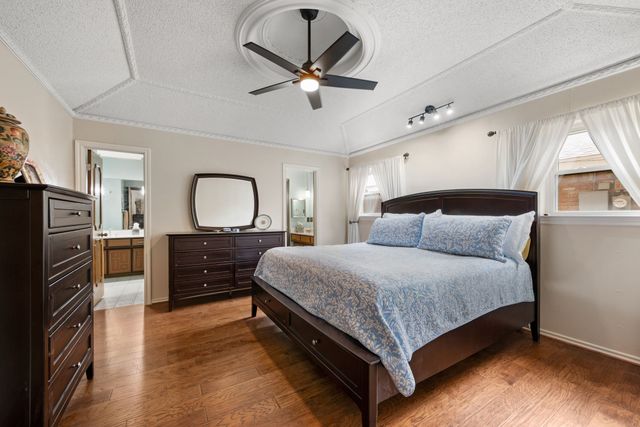 2308 Brookside Drive, Arlington, TX 76012