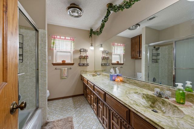 2308 Brookside Drive, Arlington, TX 76012