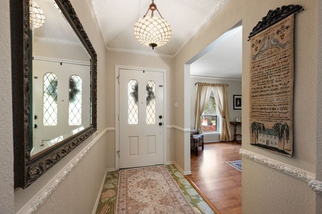 2308 Brookside Drive, Arlington, TX 76012