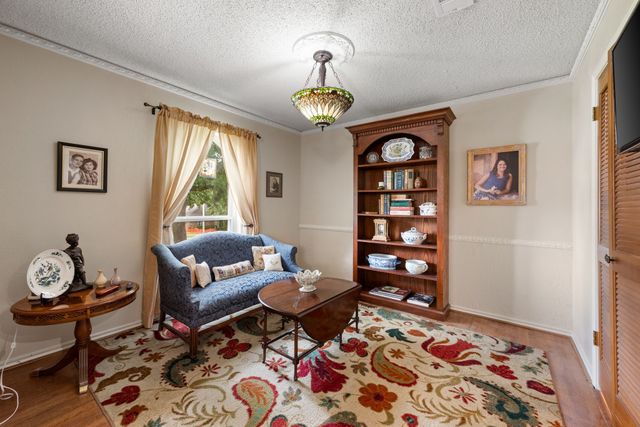 2308 Brookside Drive, Arlington, TX 76012