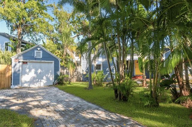 215 S BEVERLY AVENUE, Tampa, FL 33609