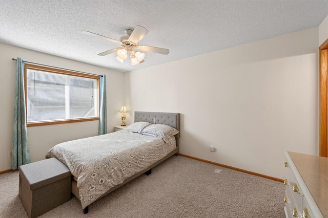 9509 Dogwood Avenue N, Brooklyn Park, MN 55443