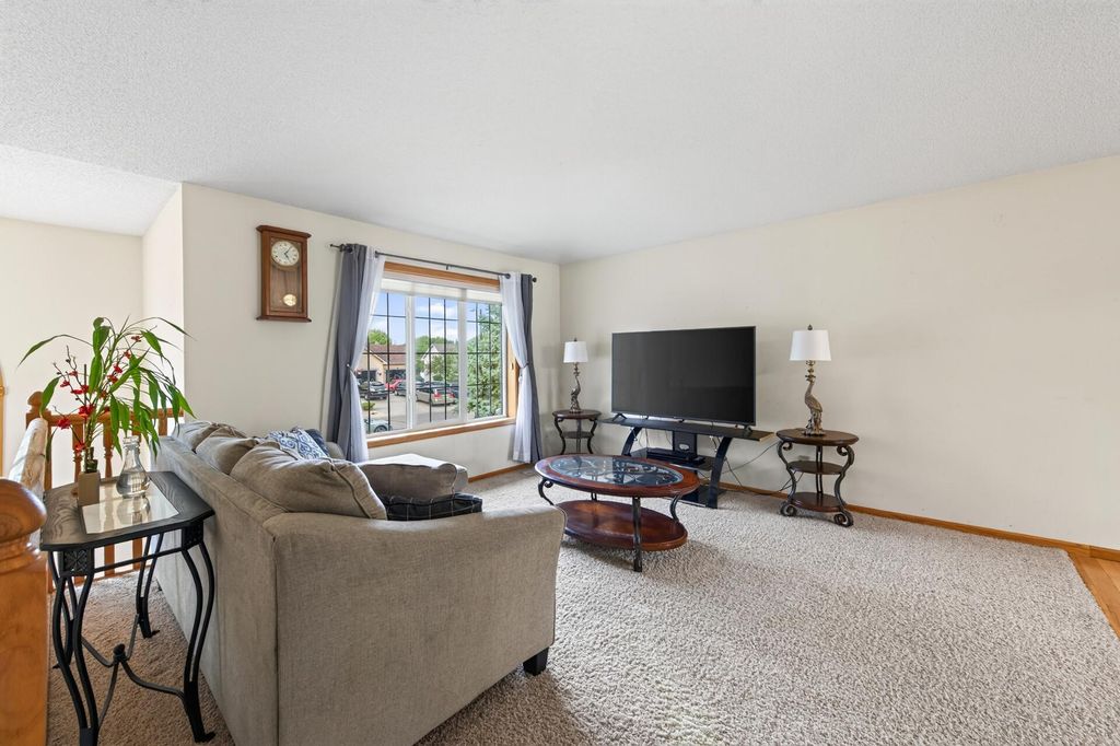 9509 Dogwood Avenue N, Brooklyn Park, MN 55443 — photo 5