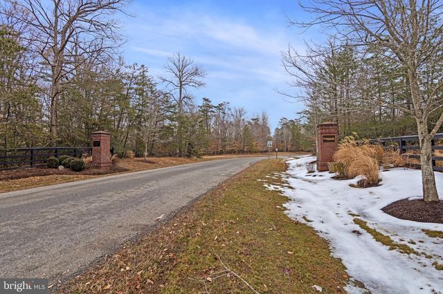 8215 TIVERTON DR, Port Tobacco, MD 20677