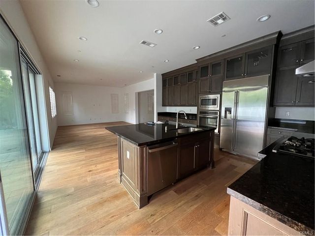 115 Thatch, Irvine, CA 92618