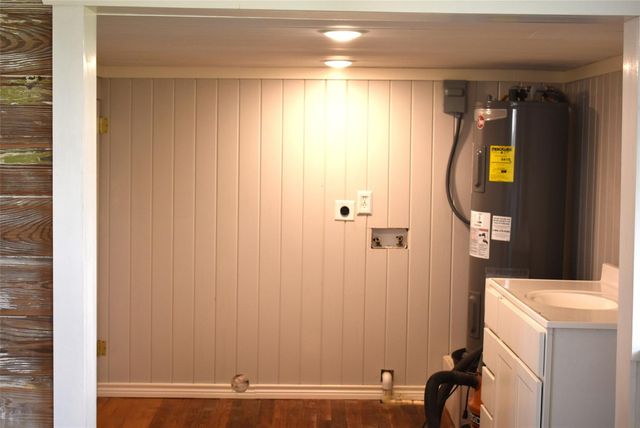 1769 County Road 201, Sargent, TX 77414