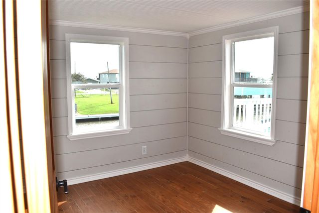 1769 County Road 201, Sargent, TX 77414